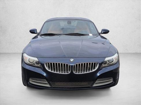 Used 2013 BMW Z4 sDrive35i image 2
