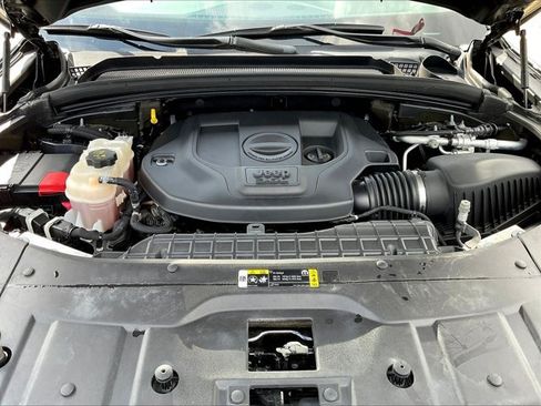 Used 2022 Jeep Grand Cherokee Limited AWD/4WD image 11