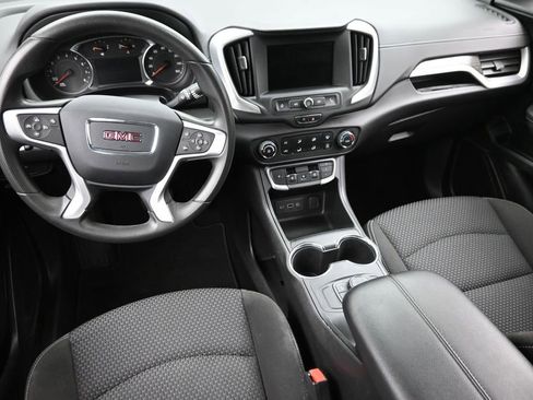 Used 2023 GMC Terrain SLE FWD image 15