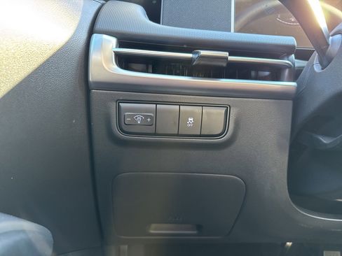 New 2026 Hyundai Tucson SE image 29