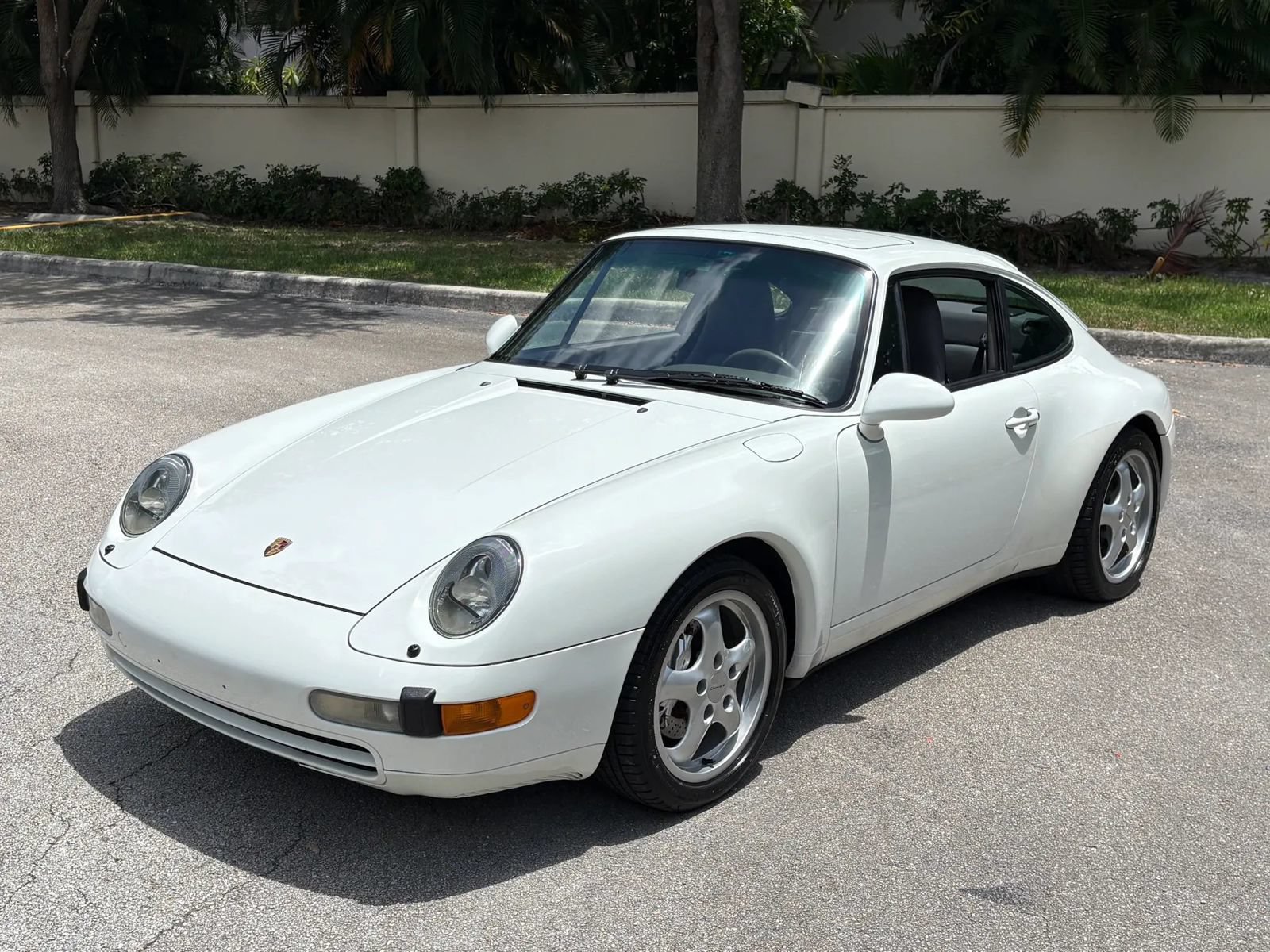 Used 1995 Porsche 911 Carrera image 6
