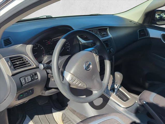 Used 2015 Nissan Sentra S FWD image 11