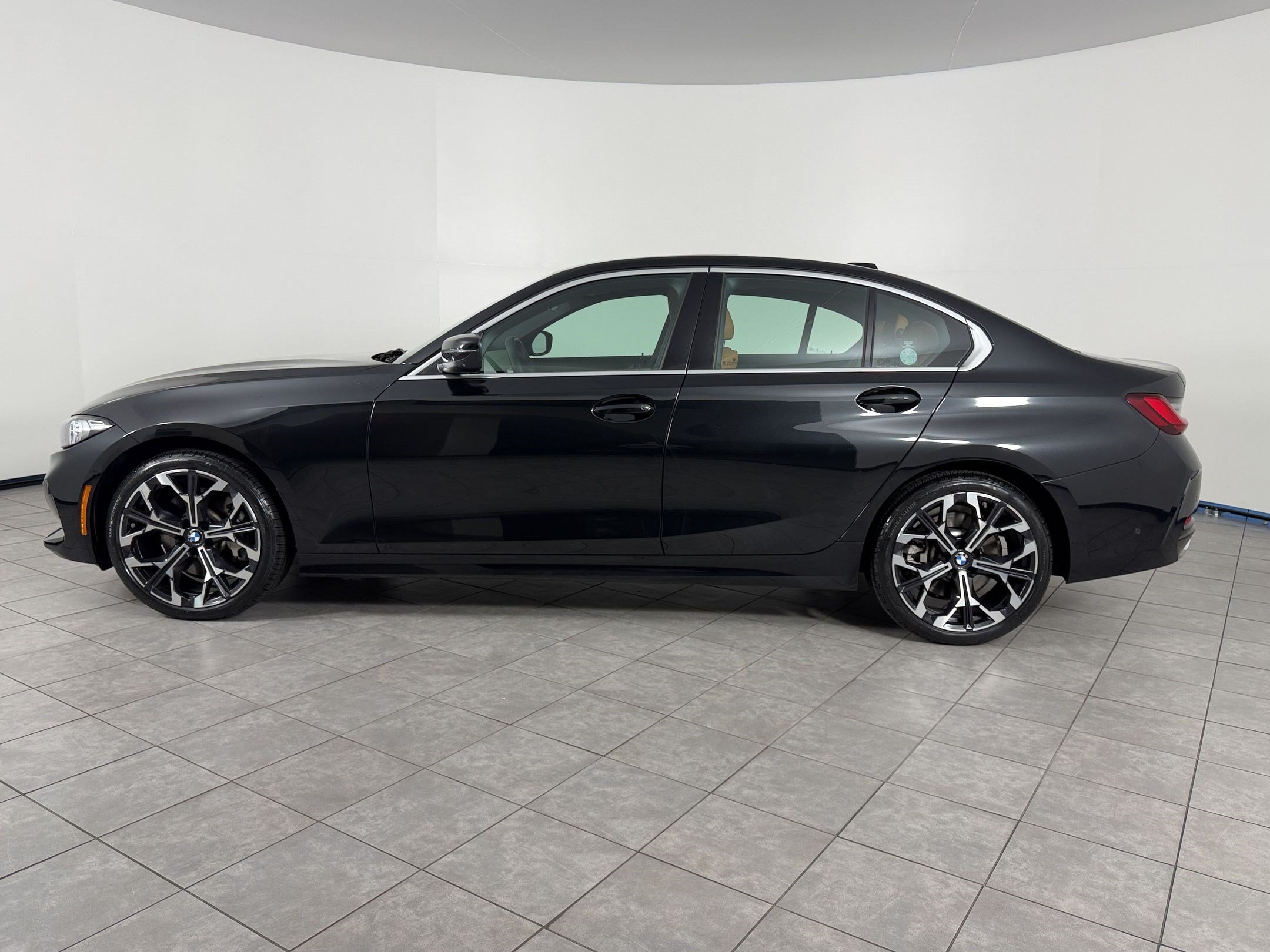 Certified 2026 BMW 330i Sedan RWD image 2