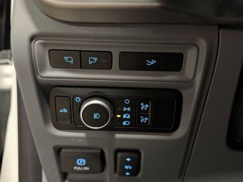 Used 2024 Ford F150 Lariat w/ Mobile Office Package image 21