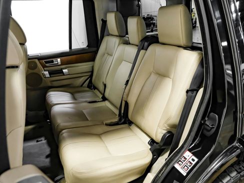 Used 2016 Land Rover LR4 HSE Silver Edition image 35