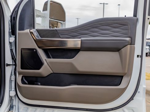 Used 2026 Ford F450 Platinum w/ Platinum Plus Package image 37