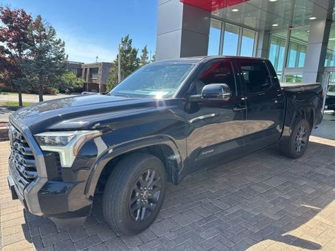 Used 2023 Toyota Tundra Platinum AWD/4WD image 2