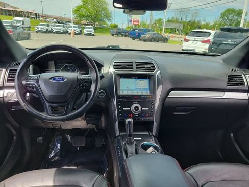 Used 2018 Ford Explorer Sport w/ Equipment Group 401A AWD/4WD image 10