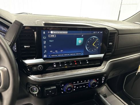 Used 2025 Chevrolet Silverado 2500 LTZ w/ LTZ Convenience Package image 13