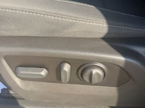 Used 2022 Chevrolet Silverado 1500 RST w/ Convenience Package II image 13