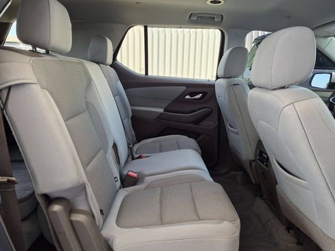 Used 2019 Chevrolet Traverse LT FWD image 26