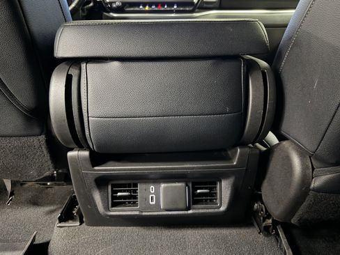 Used 2022 Chevrolet Silverado 1500 RST image 36