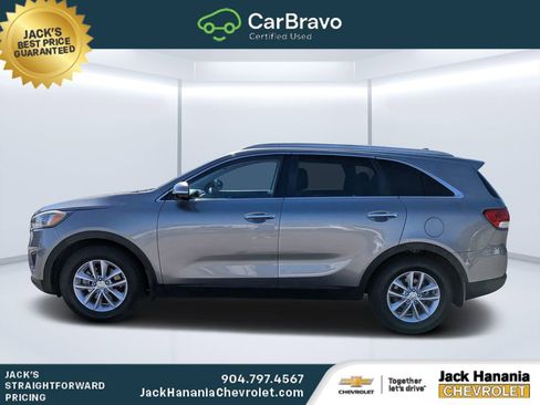 Used 2016 Kia Sorento LX w/ LX Convenience Package FWD image 6