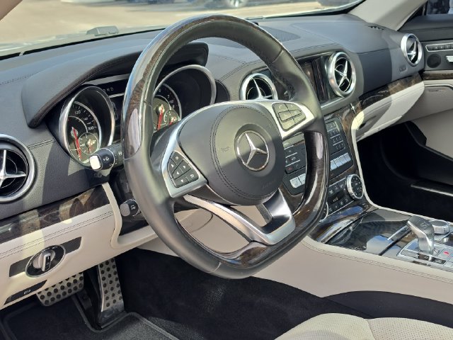 Used 2017 Mercedes-Benz SL 450 image 12