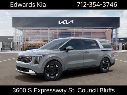 New 2026 Kia Carnival EX FWD image 3
