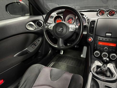 Used 2013 Nissan 370Z NISMO w/ Bose Pkg image 32