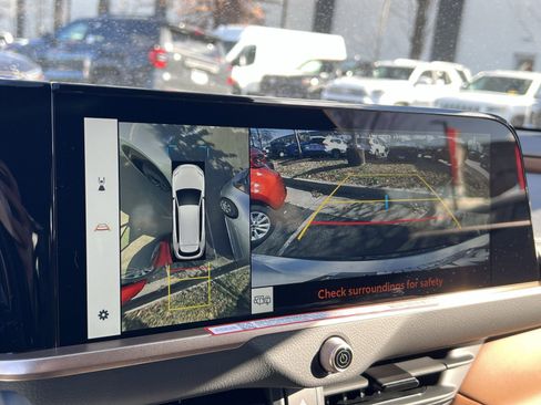 New 2025 Toyota Crown Signia image 14