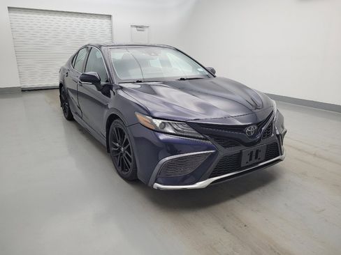 Used 2021 Toyota Camry XSE FWD image 13