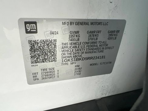 Used 2024 GMC Yukon SLT RWD image 32