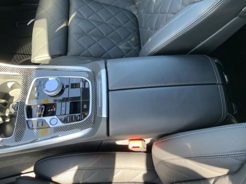 Used 2024 BMW X5 M60i AWD/4WD image 39
