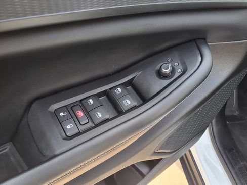 Used 2023 Jeep Grand Cherokee L Laredo AWD/4WD image 27