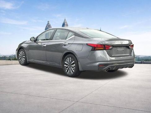 Certified 2025 Nissan Altima 2.5 SV w/ SV Premium Package FWD image 24