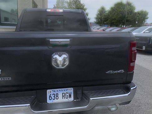 Used 2020 RAM 1500 Laramie AWD/4WD image 6