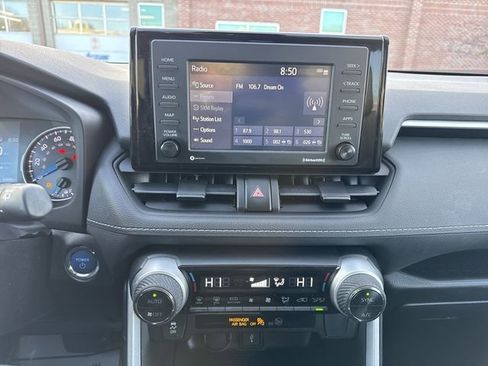 Certified 2022 Toyota RAV4 XLE image 17