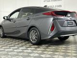 Used 2021 Toyota Prius Prime XLE image 6