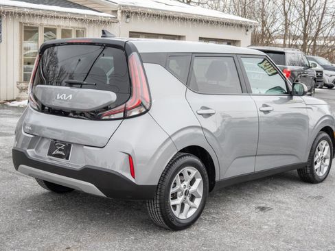Used 2023 Kia Soul LX w/ Option Group 015 image 11