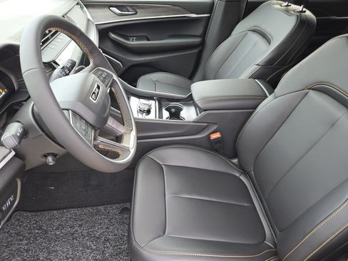New 2026 Jeep Grand Cherokee Limited AWD/4WD image 10