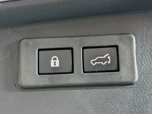 Used 2025 Subaru Outback Onyx Edition AWD/4WD image 29