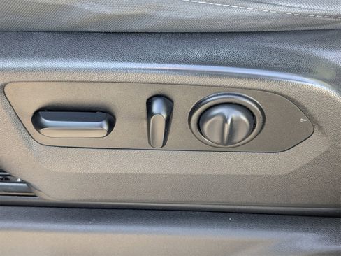 Used 2019 Chevrolet Silverado 1500 LT w/ All-Star Edition image 21