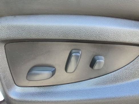 Used 2018 GMC Yukon Denali w/ Denali Ultimate Package AWD/4WD image 10