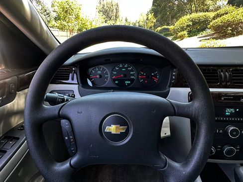 Used 2014 Chevrolet Impala Limited LS FWD image 42