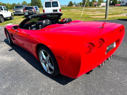 Used 2002 Chevrolet Corvette Convertible w/ Preferred Equipment Group2 image 7