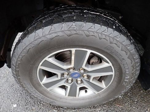 Used 2015 Ford F150 XLT w/ Equipment Group 302A Luxury image 12