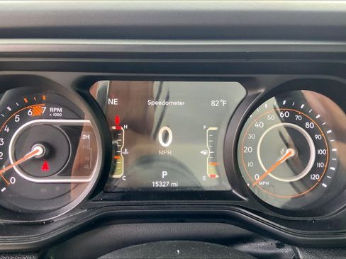 Used 2026 Jeep Wrangler Unlimited Rubicon AWD/4WD image 26
