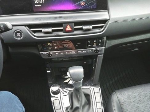 Used 2024 Kia Seltos SX image 13