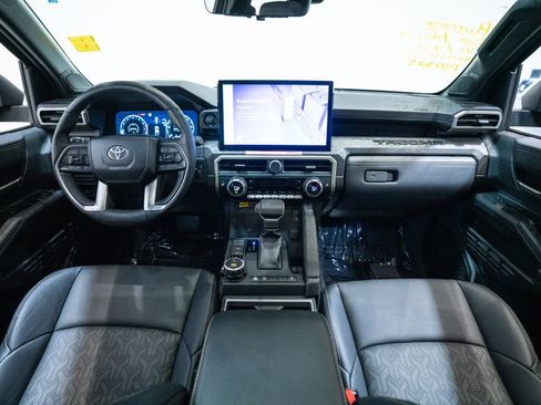 Used 2024 Toyota Tacoma Limited w/ Limited Package (LT) AWD/4WD image 13