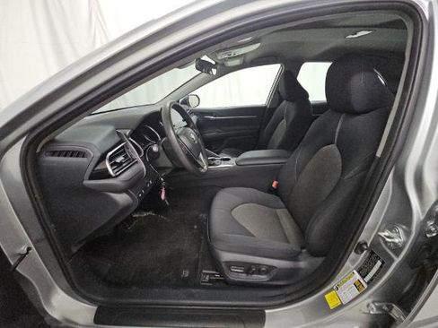 Used 2023 Toyota Camry LE FWD image 9