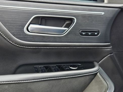 Used 2025 INFINITI QX80 Sensory image 28