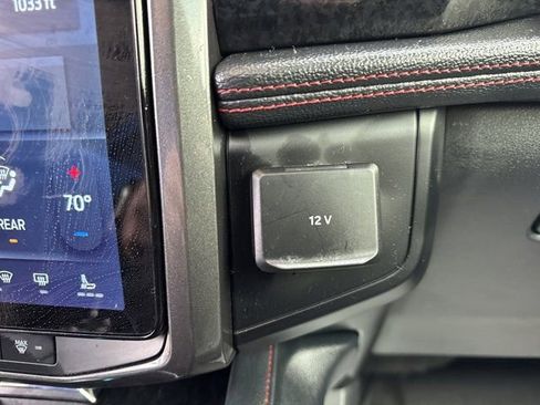 Used 2024 Ford Expedition Limited image 32