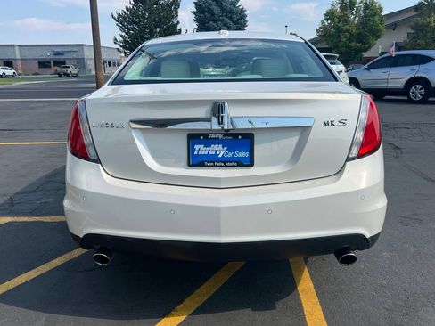 Used 2009 Lincoln MKS FWD image 4