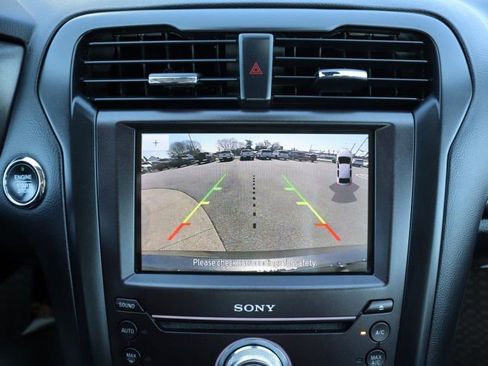 Used 2020 Ford Fusion Titanium image 13