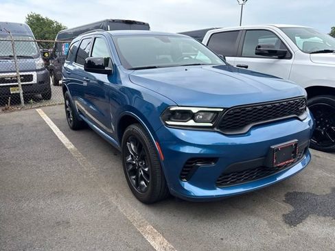 Certified 2025 Dodge Durango GT w/ Blacktop Package RWD image 3