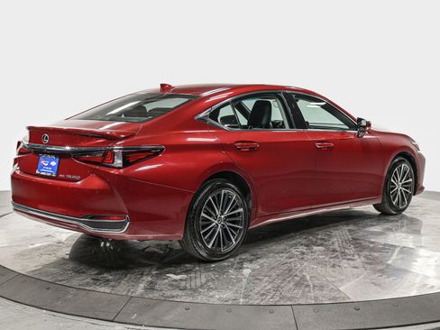 Used 2023 Lexus ES 250 w/ Premium Package image 6