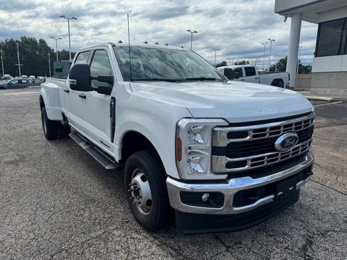 Certified 2025 Ford F350 XLT w/ FX4 Off-Road Package AWD/4WD image 1