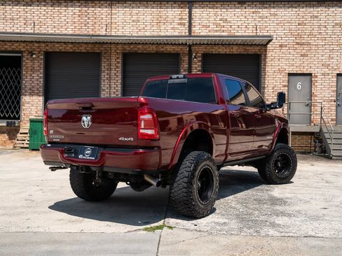 Used 2019 RAM 2500 Laramie AWD/4WD image 2