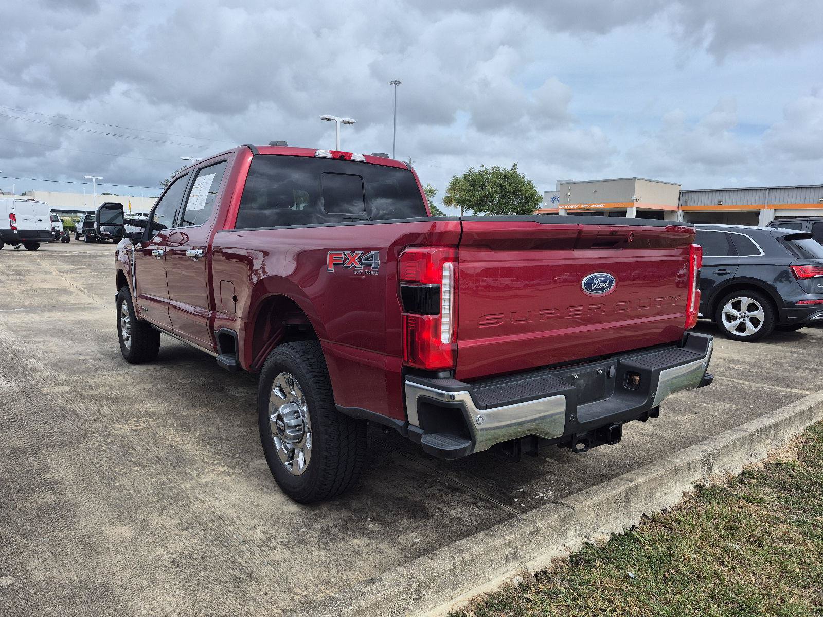 Used 2026 Ford F250 Lariat w/ Lariat Ultimate Package AWD/4WD image 13